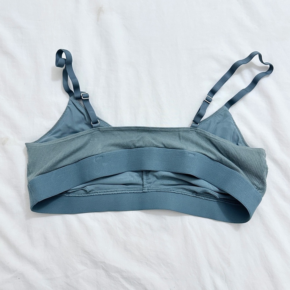 Gilly Hicks Triangle Bralette – Teal *Logo – M - Picture 4 of 7